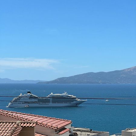 Megrooms Sarandë エクステリア 写真